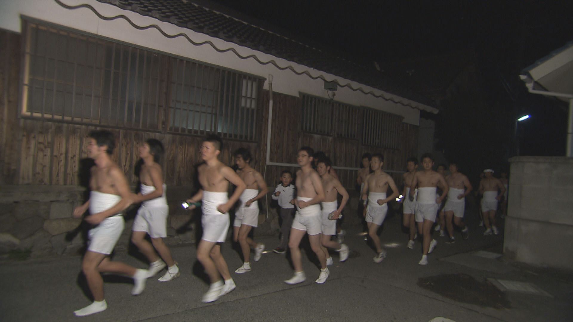 きどっち緊急参加　姫島村伝統行事”裸参り”