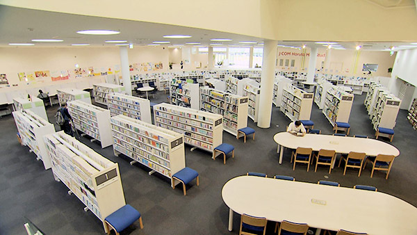 大分市民図書館