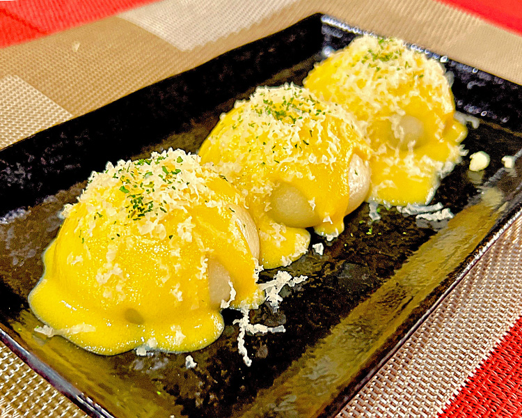 CHEESE!!!爆汁ボール餃子