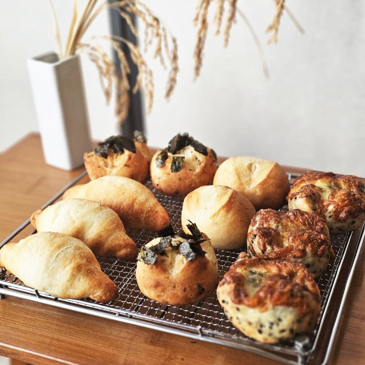 色々な種類のパン