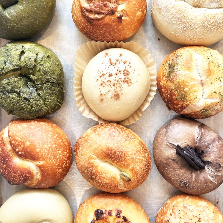 並んだベーグル